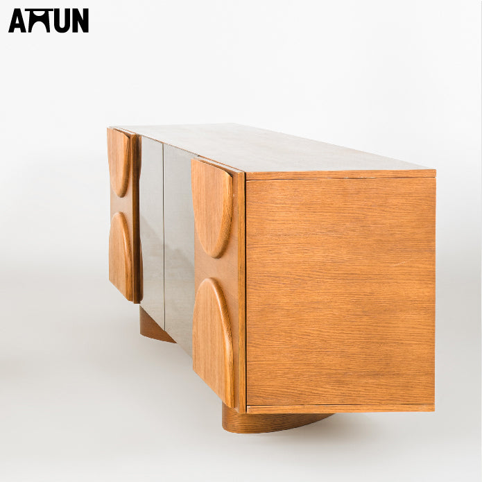 The Amun Signature Dining Set