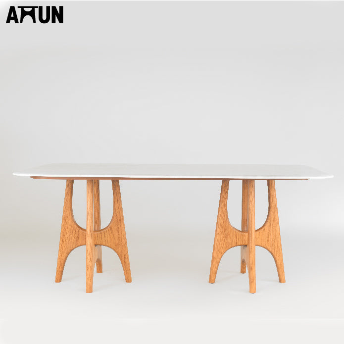 AMUN Dining Table